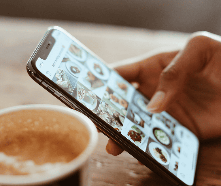 photo organization on a smart phone
